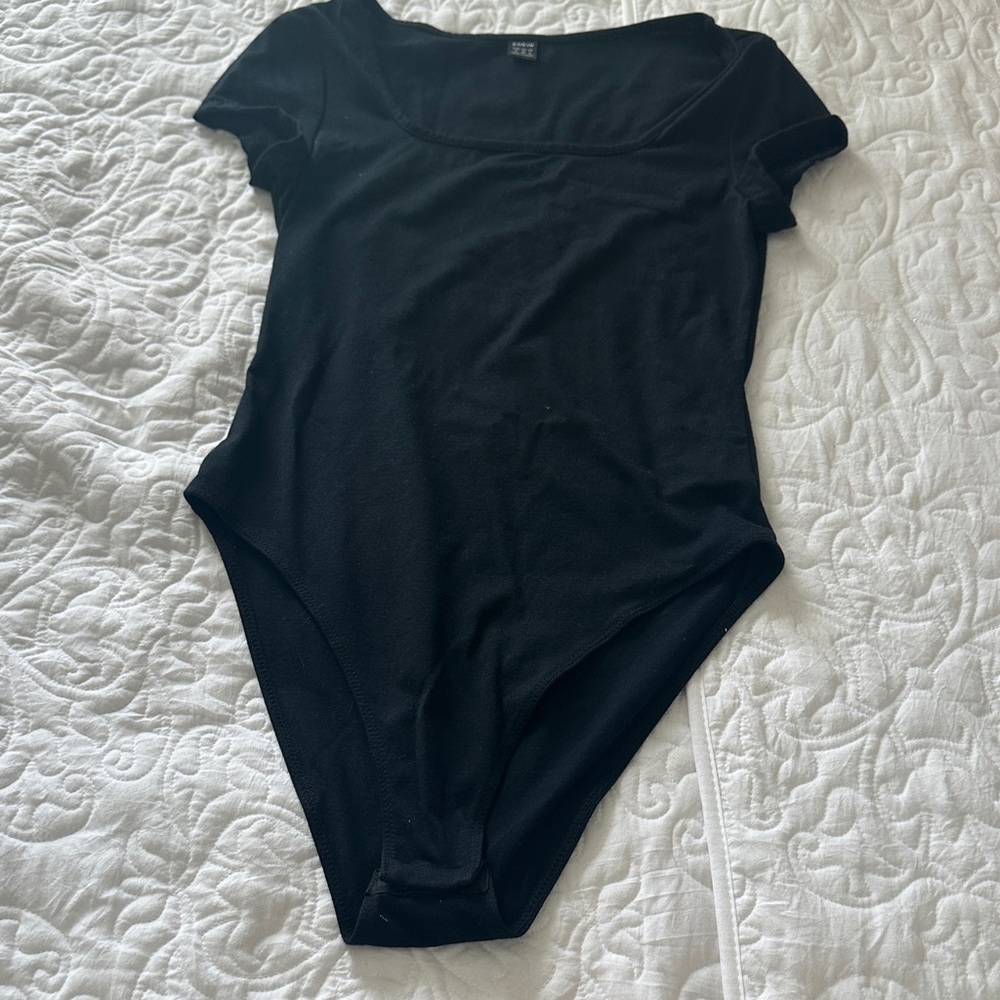 SHEIN Elegant Black Scoop Neck Bodysuit